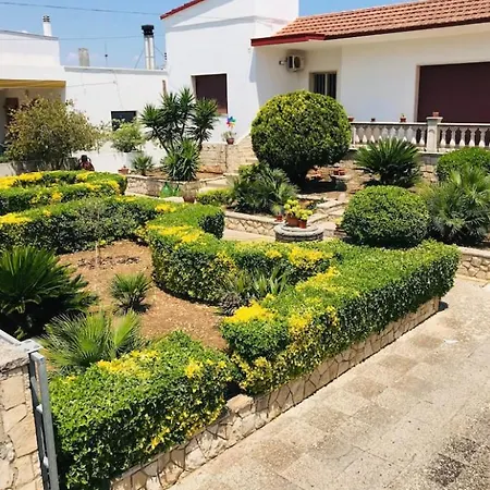 Villa“la Salentina” Tatil Evi Castrignano del Capo